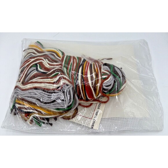 Vintage The Creative Circle Stitchery KIT  #1220, 1226 USA Butterflies & Cottage - Picture 9 of 14